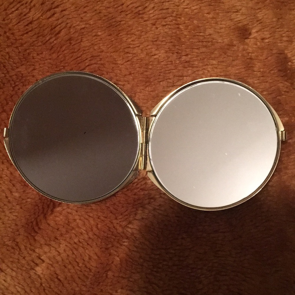 Compact mirror - Picture 2 of 2